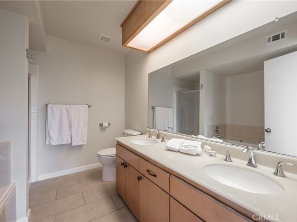 1218 E Tujunga Avenue, Burbank CA 91501