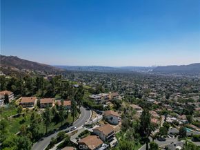 1218 E Tujunga Avenue, Burbank CA 91501