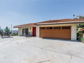 1218 E Tujunga Avenue, Burbank CA 91501