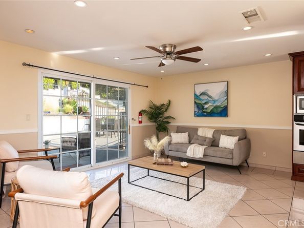 1218 E Tujunga Avenue, Burbank CA 91501