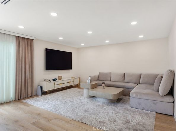 10535 Reseda Boulevard, Porter Ranch CA 91326