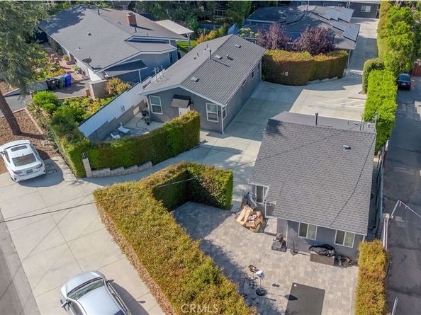 2700 Prospect Avenue, La Crescenta CA 91214