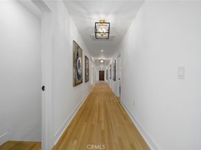 1027 S Lucerne Boulevard, Los Angeles CA 90019