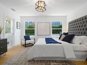 1027 S Lucerne Boulevard, Los Angeles CA 90019