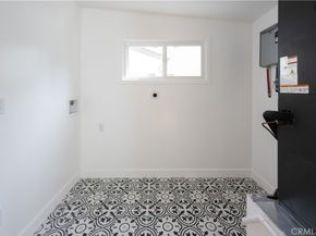 1377 N Catalina Street, Burbank CA 91505
