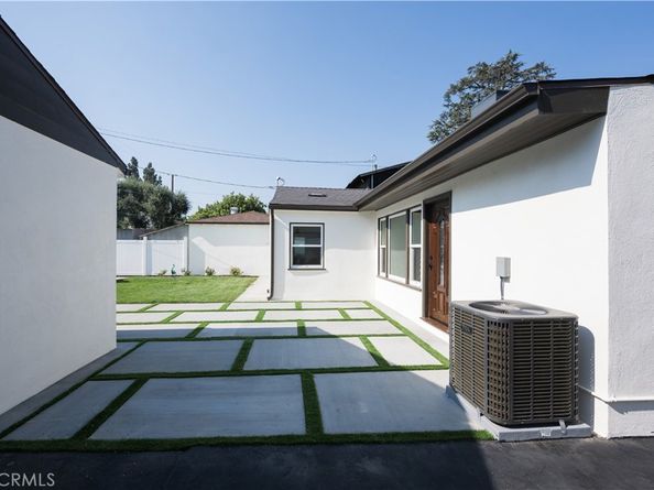 1377 N Catalina Street, Burbank CA 91505