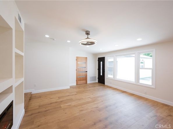 1377 N Catalina Street, Burbank CA 91505
