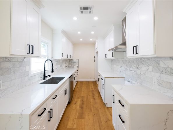 1377 N Catalina Street, Burbank CA 91505
