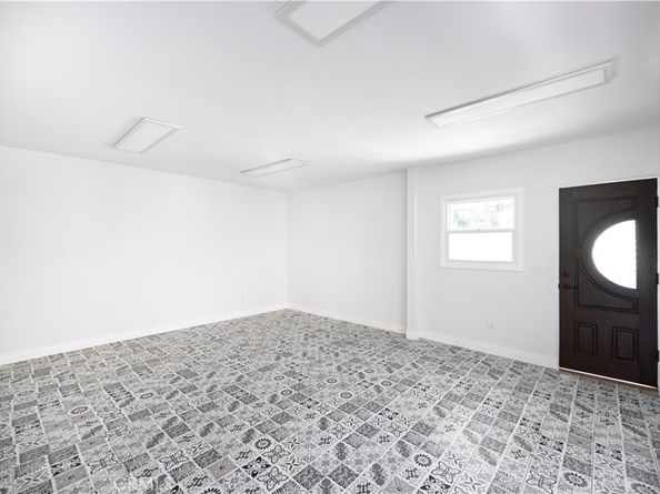 1377 N Catalina Street, Burbank CA 91505