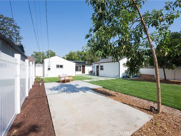 1377 N Catalina Street, Burbank CA 91505