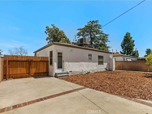 2105 N Pass Avenue, Burbank CA 91505