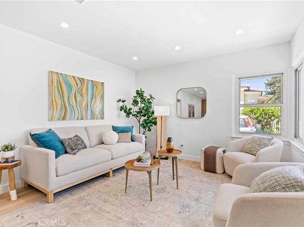 2105 N Pass Avenue, Burbank CA 91505