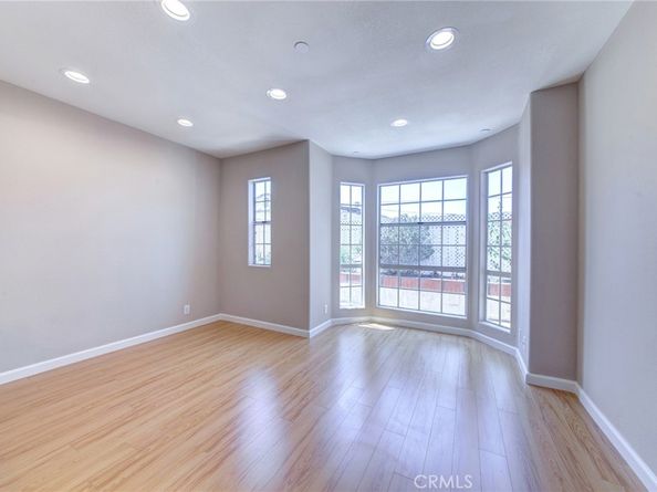 604 W Wilson Avenue 2, Glendale CA 91203