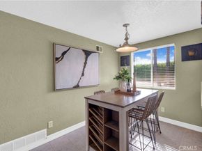 284 Lamar Drive, Claremont CA 91711