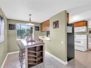 284 Lamar Drive, Claremont CA 91711