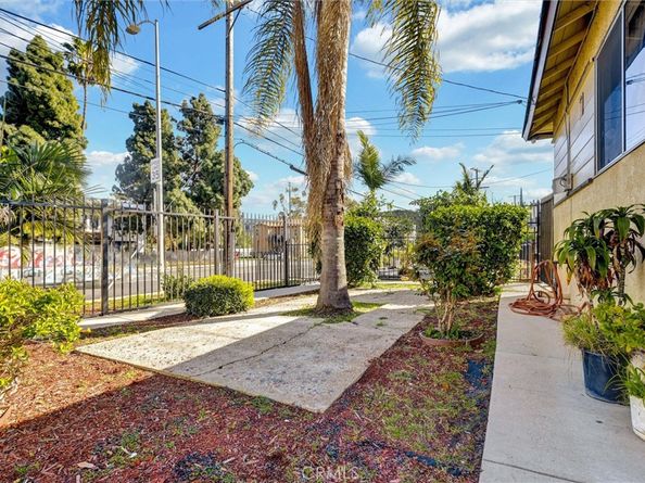 12021 S Figueroa, Los Angeles CA 90061