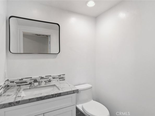 13220 Valleyheart Drive 106, Studio City CA 91604