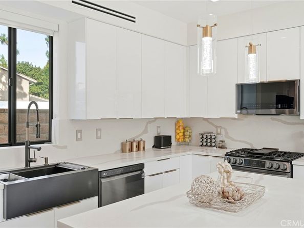 10658 Fullbright, Chatsworth CA 91311