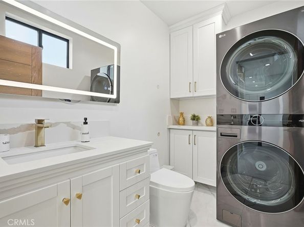 10658 Fullbright, Chatsworth CA 91311