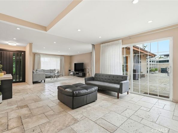 10658 Fullbright, Chatsworth CA 91311