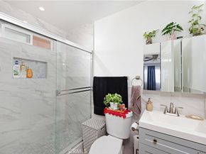 6100 Southside Drive, East Los Angeles CA 90022