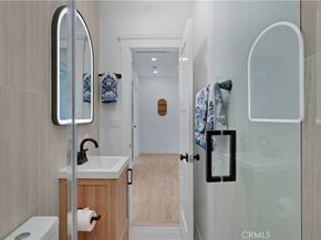 1800 Oxford, Los Angeles CA 90006