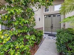 6013 Oakgate Row, La Jolla CA 92037