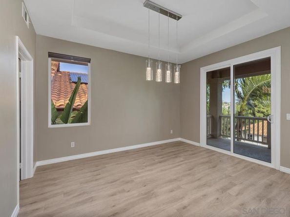 6013 Oakgate Row, La Jolla CA 92037