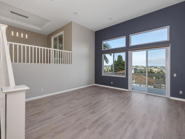 6013 Oakgate Row, La Jolla CA 92037