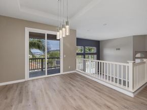 6013 Oakgate Row, La Jolla CA 92037