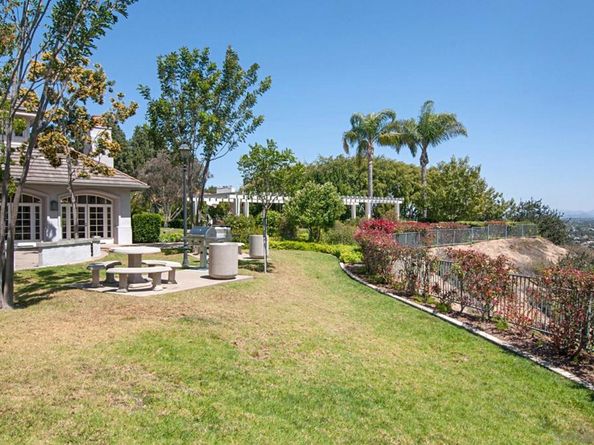 6013 Oakgate Row, La Jolla CA 92037