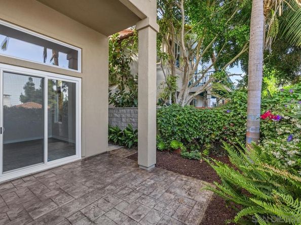 6013 Oakgate Row, La Jolla CA 92037