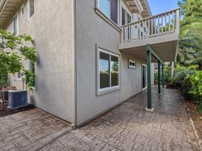 6013 Oakgate Row, La Jolla CA 92037