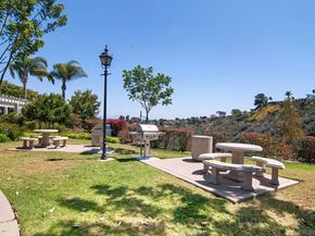 6013 Oakgate Row, La Jolla CA 92037