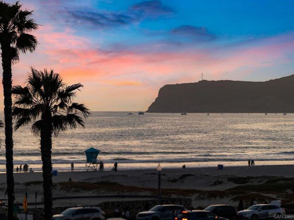 1121 Isabella Ave, Coronado CA 92118