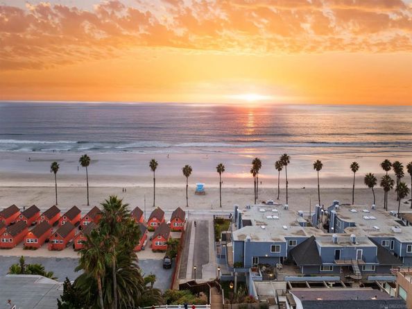 266 Neptune Way, Oceanside CA 92054