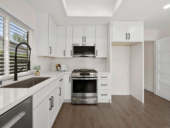 11183 Linares, San Diego CA 92129