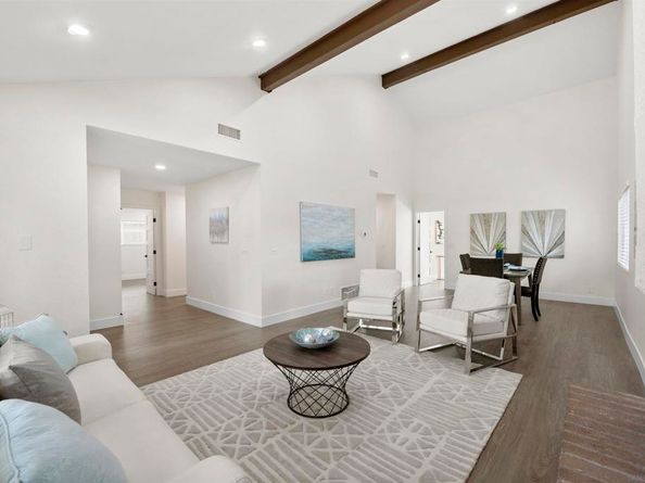 11183 Linares, San Diego CA 92129