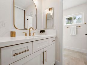 11183 Linares, San Diego CA 92129