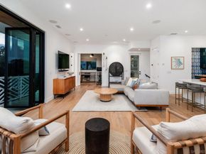 1041 Van Nuys St, San Diego CA 92109