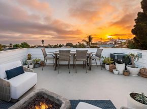 1041 Van Nuys St, San Diego CA 92109