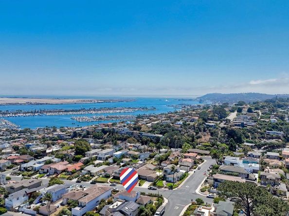 3380 Trumbull St, San Diego CA 92106