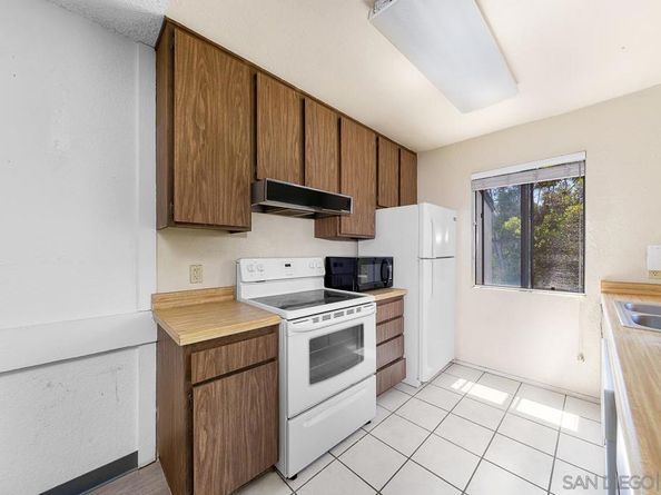 10333 Caminito Aralia 70, San Diego CA 92131