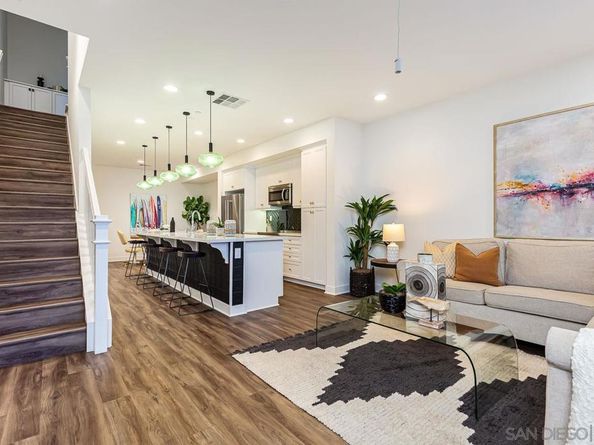 1120 Sea Glass Way, Oceanside CA 92054