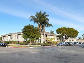 6666 Beadnell Way 15, San Diego CA 92117