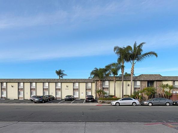 6666 Beadnell Way 15, San Diego CA 92117