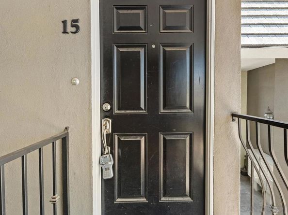 6666 Beadnell Way 15, San Diego CA 92117