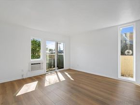 4860 Rolando Ct 29, San Diego CA 92115