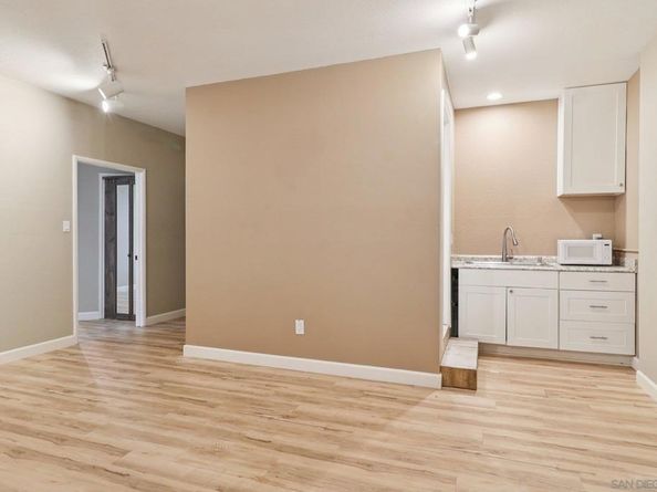 11810 Hi Ridge Rd, Lakeside CA 92040