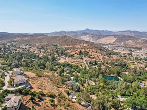 11810 Hi Ridge Rd, Lakeside CA 92040